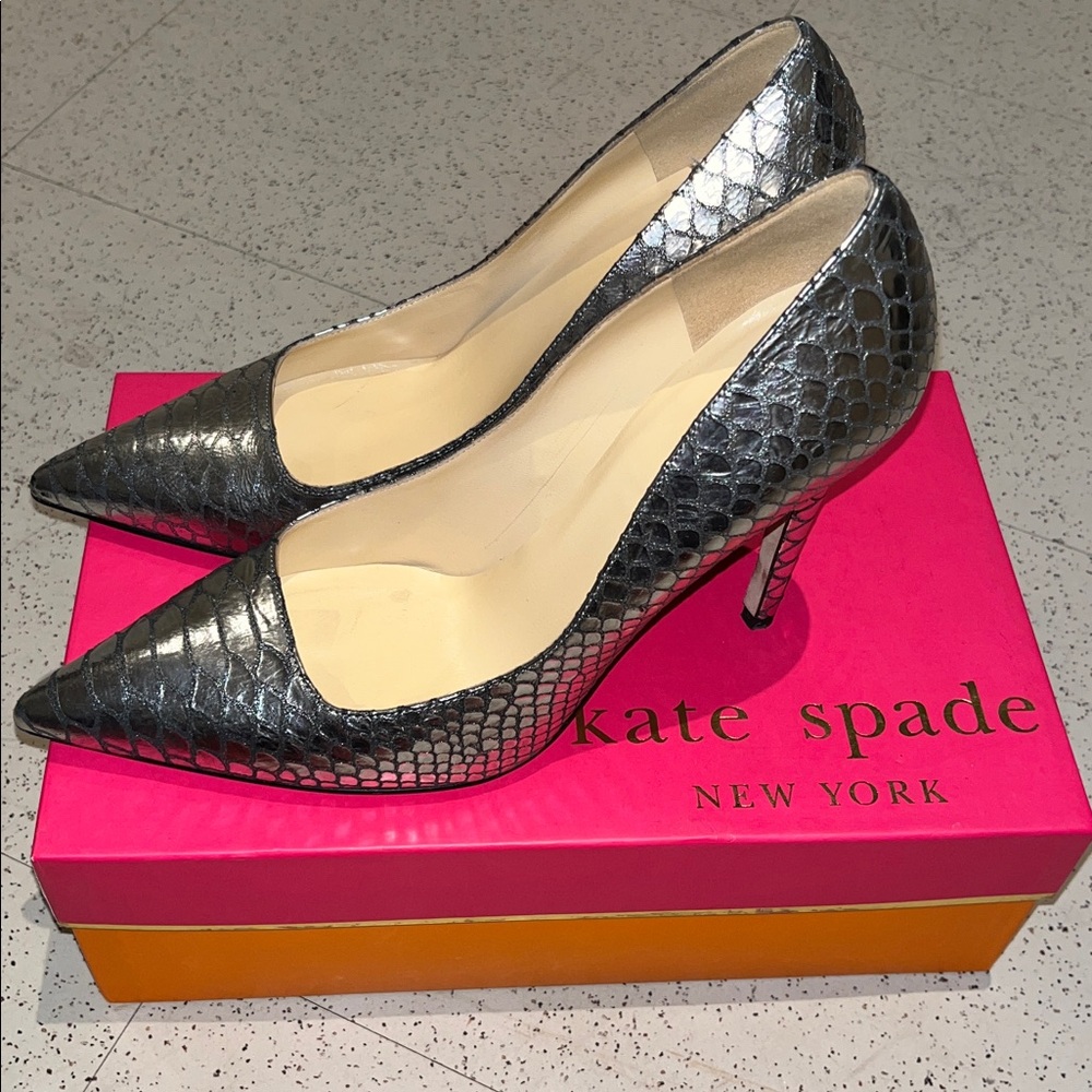 Kate Spade New York Lollipop Pumps-Pewter-made in Italy Metallic Silver Heels- 9 - Picture 1 of 15